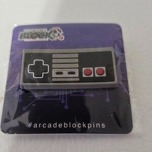 Arcade Block NES Nintendo Controller Pin AB841 New